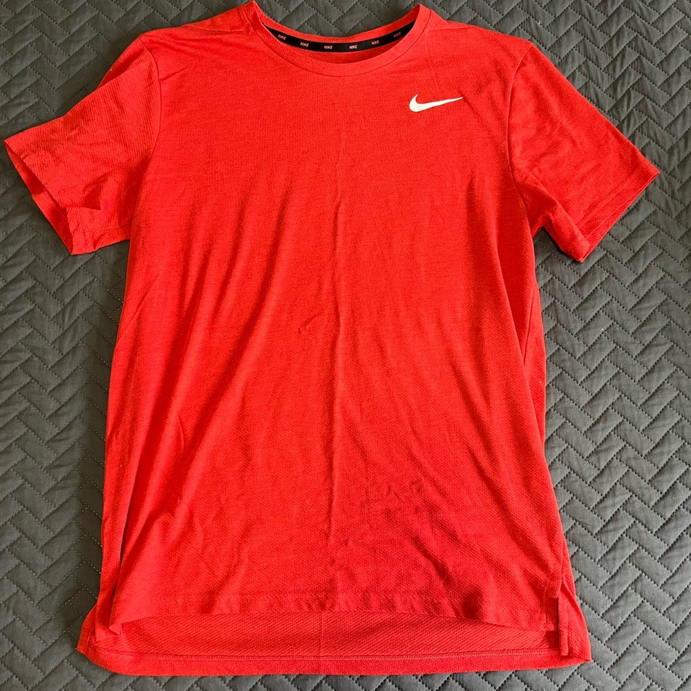 Nike Men’s Red Tee